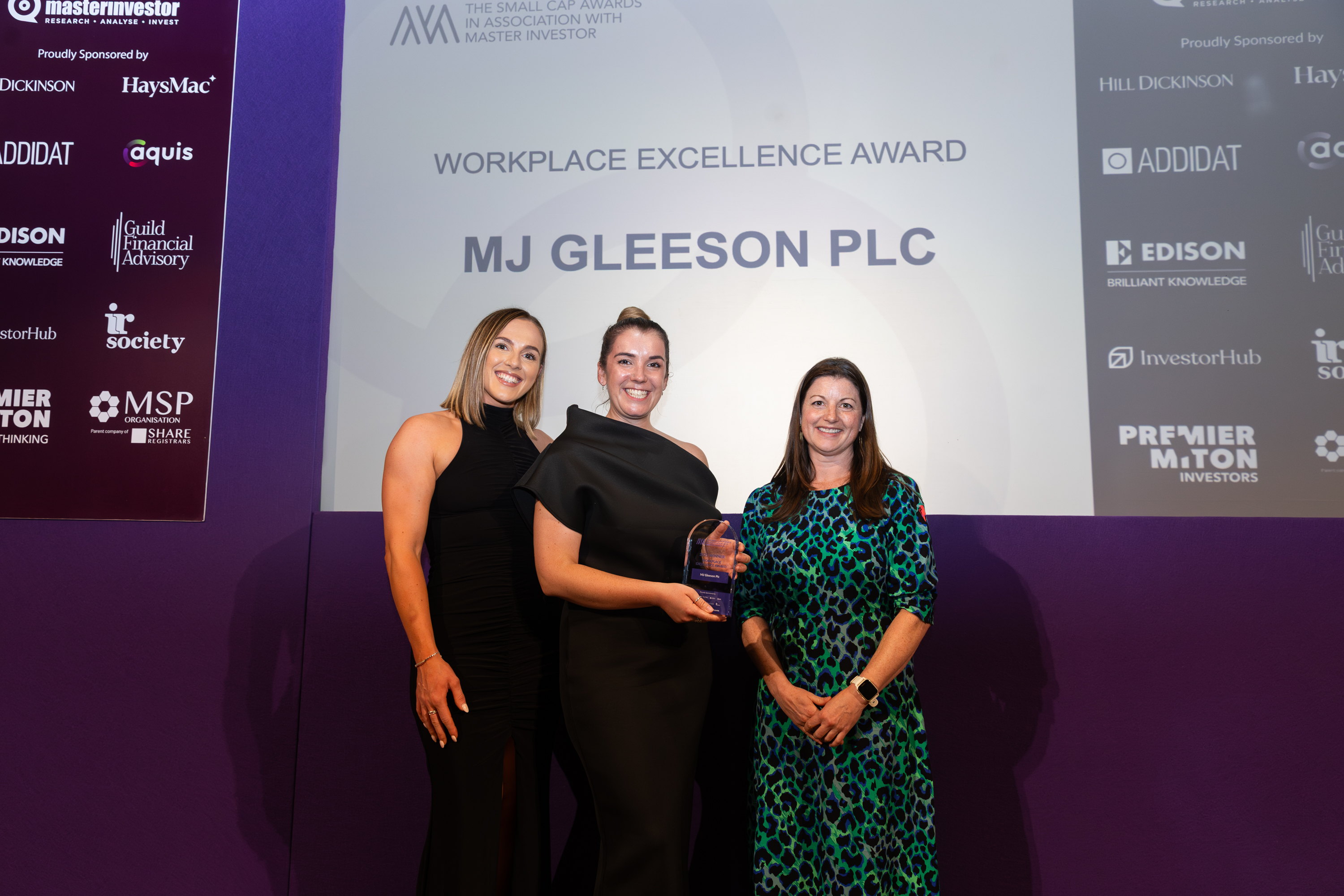 Highlights+Awards 33